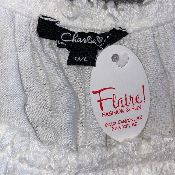 NWT.  Charlie B. Women’s Flaire Blouse.  Size Large. - Picture 7 of 9